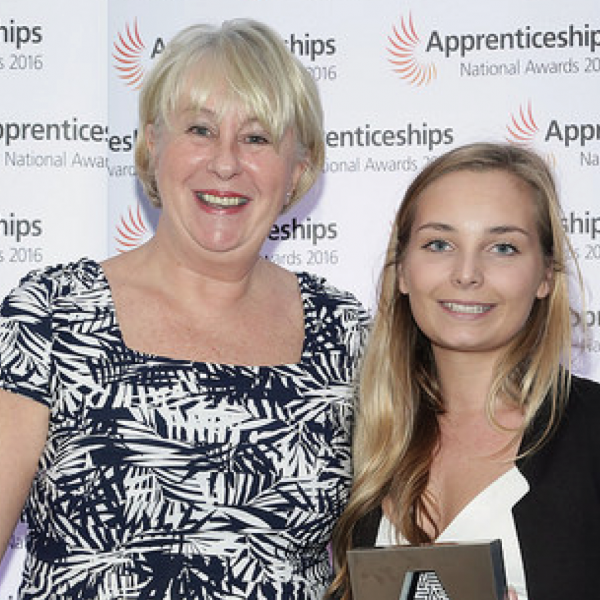 Newnham & Jordan Solicitors wins the South West National Apprenticeship Award 2016